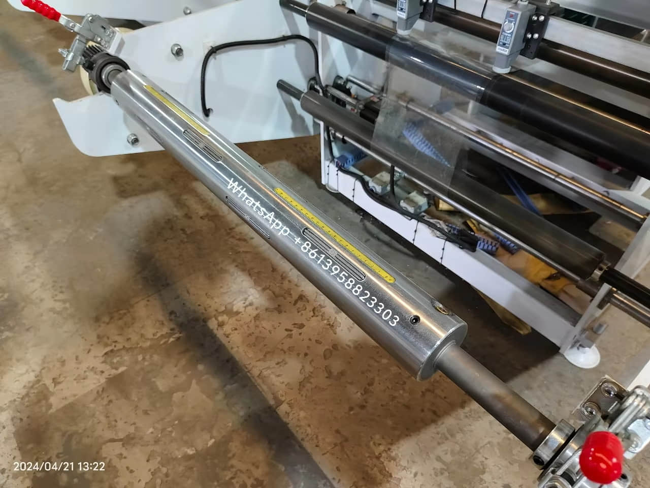 PVC 및 PET 수축 필름용 접착 라벨 슬리브 봉제기