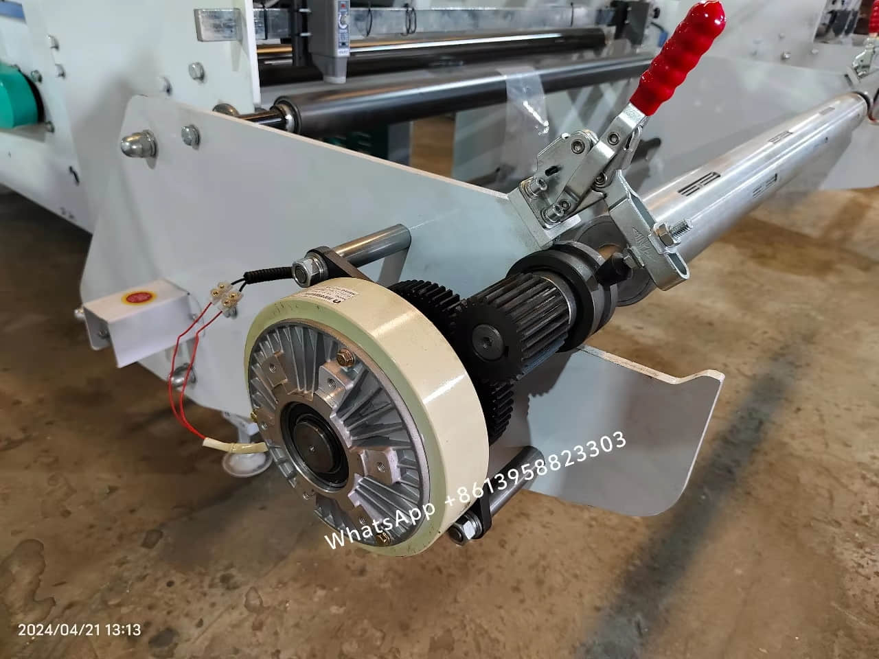 PVC 및 PET 수축 필름용 접착 라벨 슬리브 봉제기