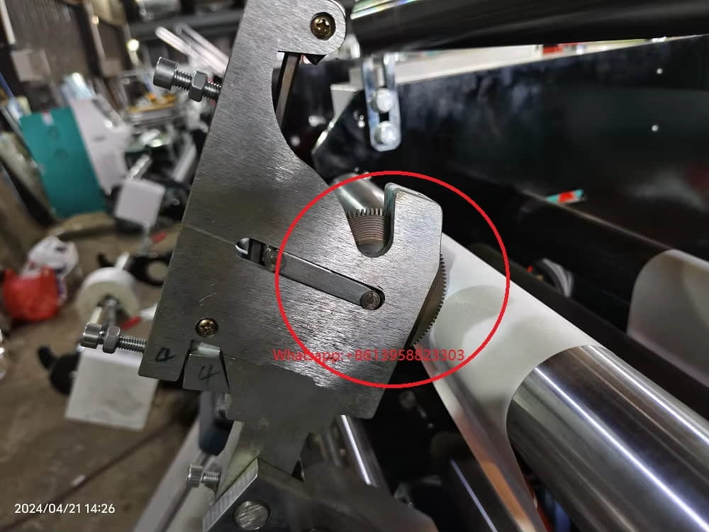 PVC 및 PET 수축 필름용 접착 라벨 슬리브 봉제기