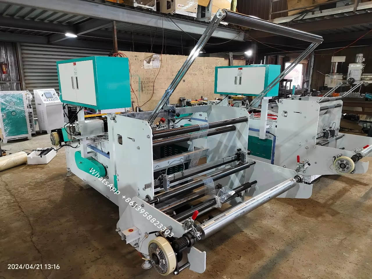 PVC 및 PET 수축 필름용 접착 라벨 슬리브 봉제기