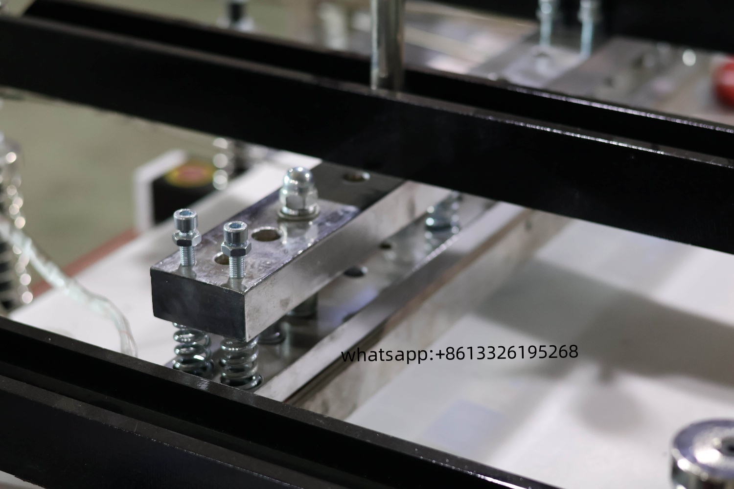 랩씰 센터씰 파우치 제조기 - 서보 구동 방식의 고속 솔루션