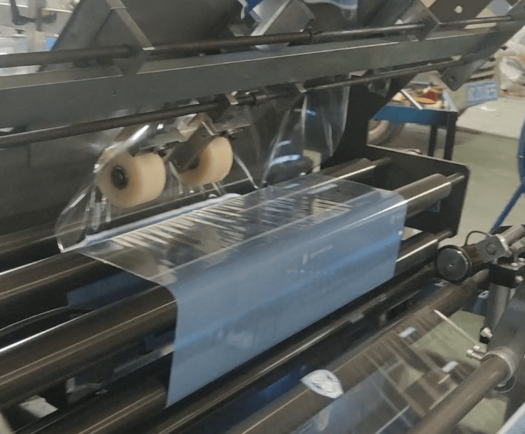 고속 고품질 4면 밀봉 파우치 제조기 고속 고품질 4면 밀봉 파우치 제조기