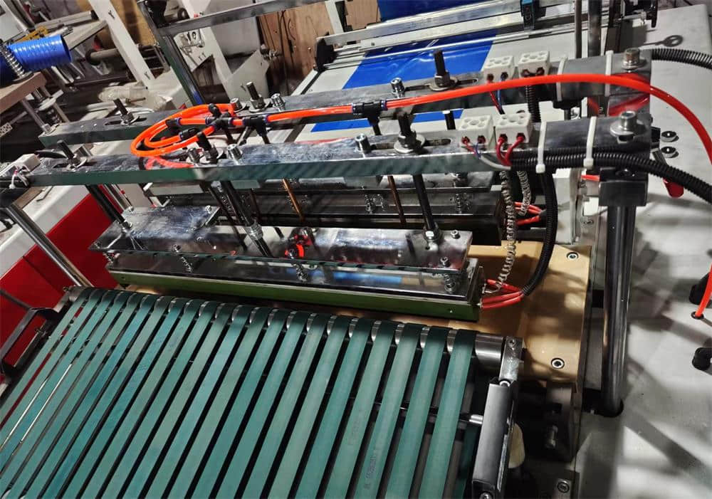 PE 일회용 플라스틱 부츠 커버 제작기 (38-45 사이즈 방수)