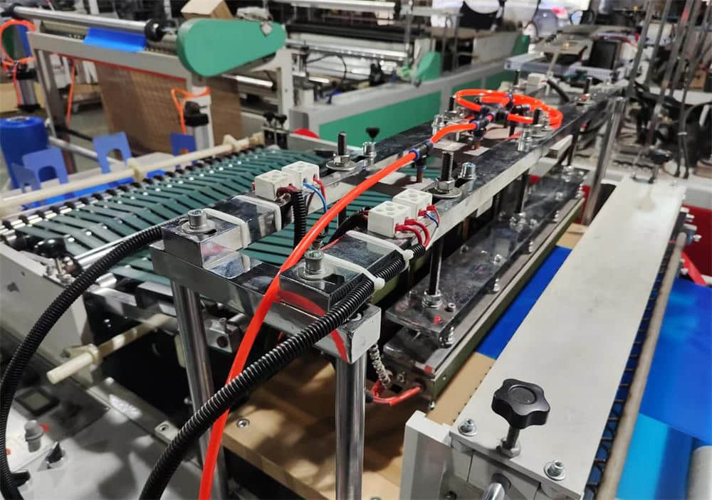 PE 일회용 플라스틱 부츠 커버 제작기 (38-45 사이즈 방수)